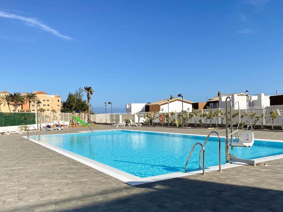 Sunny Luxury Apartment With Two Great Sunny - Level Terraces, Two Swimming Pools, In A New Complex Pueblo Majorero, Close To Fuerteventura Golf Club, Next To The Beach , Atlantico Shopping Mall And Casino In Калета-де-Фусте Экстерьер фото